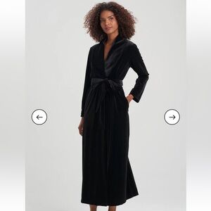 Natori Black Velvet Long Wrap Robe